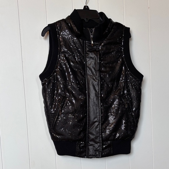 Miss Me Jackets & Blazers - Miss Me sequin puffer Vest! Small